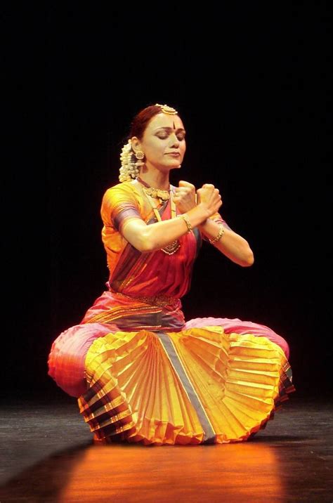 Bharatanatyam Classical Dance History Clothing Exponents