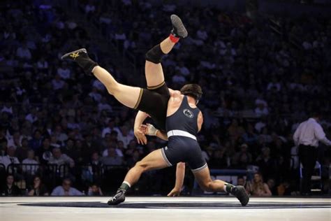 5 Best Wrestling Takedowns That All Grapplers Need To Use