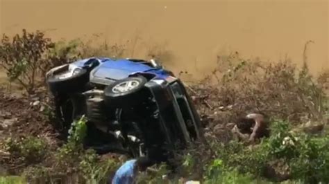 Car Falls Off Bridge At Brazos River Abc13 Houston