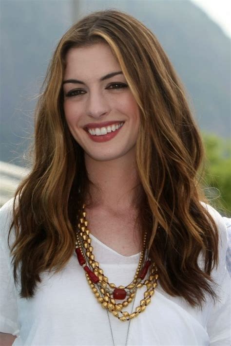 Springsummer Highlights Anne Hathaway Hair Anne Hathaway Hairstyle