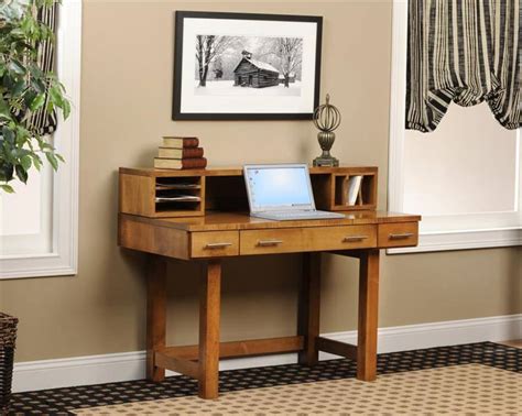 10 Small Office Desk Ideas For People With Limited Space