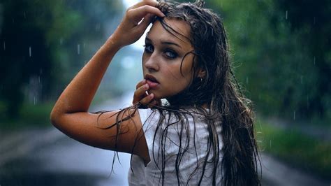 Women Model Brunette Long Hair Women Outdoors Trees Open Mouth Blue Eyes Wet Hair Wet