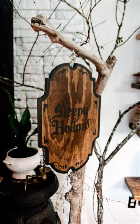 Diy Sleepy Hollow Sign — Capturing Wonderland