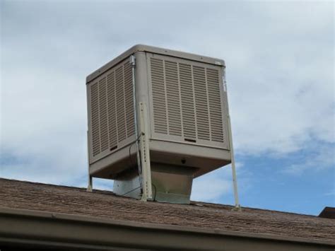 Champion Cooler 4900 Cfm Down Draft Roof Evaporative Cooler For 1800 Sq
