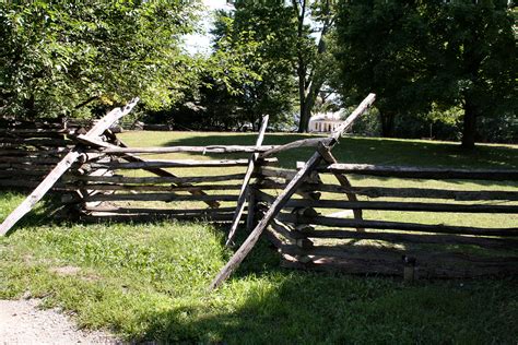 File:Conner-prairie-split-rail-fence.jpg - Wikipedia