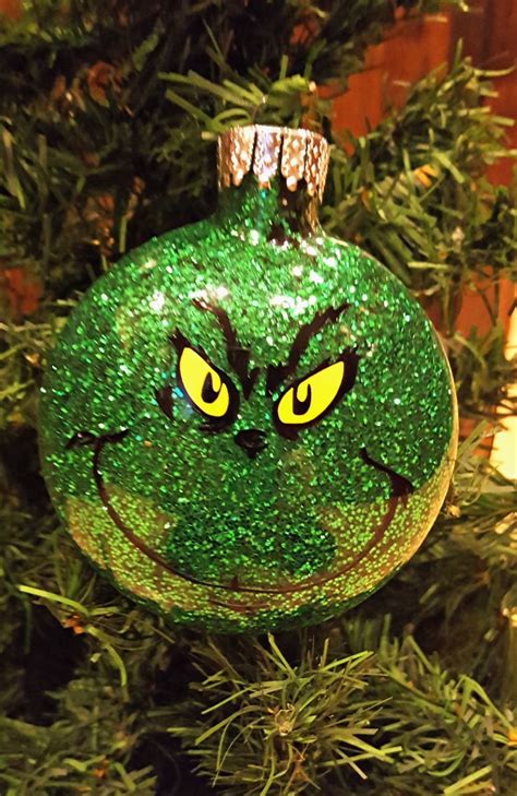 Learn How To Make Personalized Diy Glitter Ornaments Leap Of Faith
