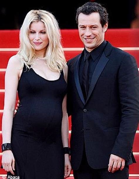 Orlando, né le 21 septembre 2006 , et athéna née le 30 août 2009  86 . Laëtitia Casta, maman d'une petite fille ! - Elle