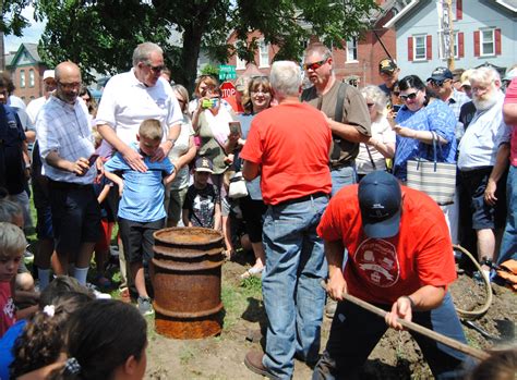 Celebration begins in Monongahela - Mon Valley Independent