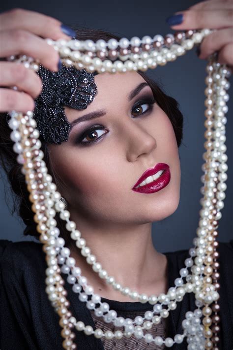 The Roaring 20s Makeup Pearl Lipstick Pearls Makeup Accessories