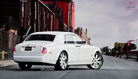 King Of All Cars White Rolls Royce Phantom With Aftermarket Parts