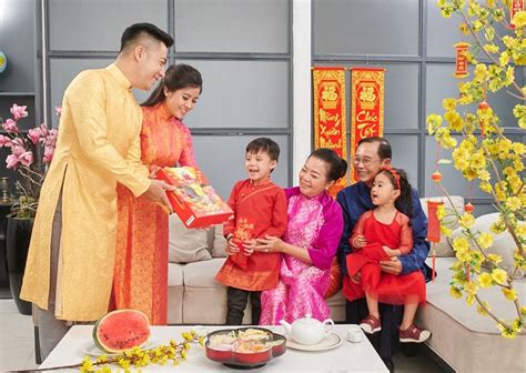 Thái ất tử vi năm 2021: Mùng 1 Tết 2021 là ngày mấy Dương Lịch? Lịch nghỉ tết Âm 2021 - HaloTravel