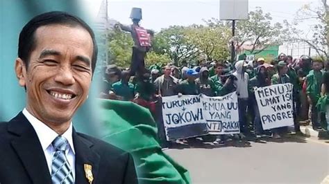 Informasi ini jenis hoaks false context (konteks keliru). Demo Mahasiswa UMI Desak Presiden Jokowi Mundur - YouTube