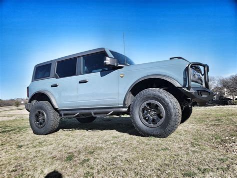 2023 Ford Bronco Badlands Lift Kit And Offroad Modifications Truxx