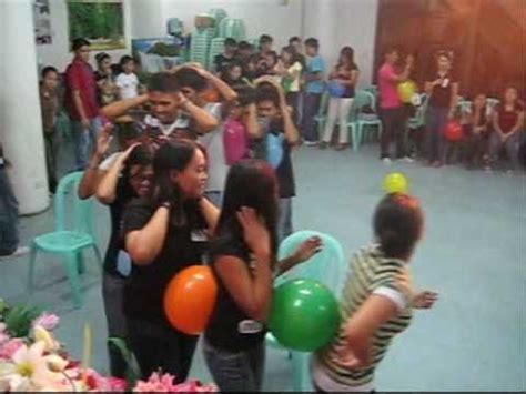 We will give you a list of funny relay race ideas for adults. balloon relay race - YouTube