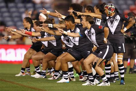 It is organised by the portuguese rugby federation and was created in 2000, to fill the need of a women's league. lusosports: A Haka antes do encontro em rugby feminino ...