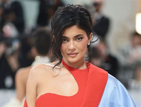 Kylie Jenner Biography Age Siblings Cosmetics And Facts Britannica