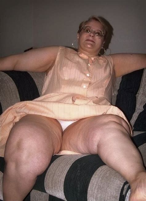Dressed Granny Wide Hips Mega Porn Pics Sexiz Pix