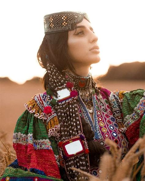 Pin • •օֆмαη ༯ Afghan Fashion Afghan Clothes Afghan Dresses
