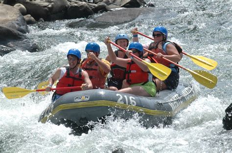 #funny #lol click the photo to see more! Humor-Funny-Pics: River rafting picture