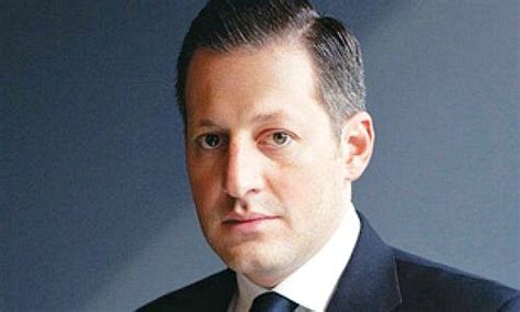 From wikimedia commons, the free media repository. Boris Collardi: Wie ein Zwerg auf den Schultern von Riesen ...