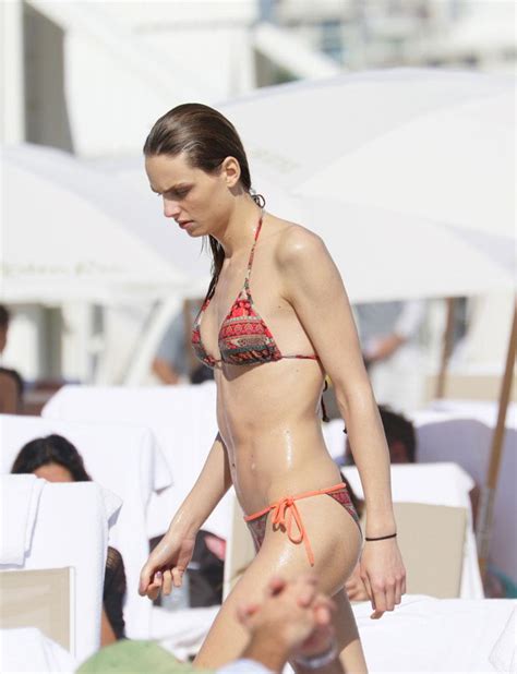 Hot Andreja Pejić Makes A Splash In Miami Beach
