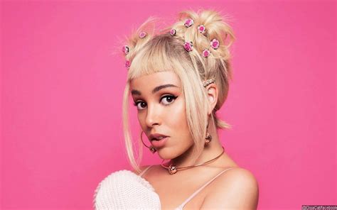 Doja Cat Shows Off Results Of Liposuction And Breast Reduction In Racy