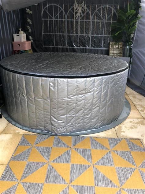 Insulated And Weather Resistant Hot Tub Spa Cover With Zip Round