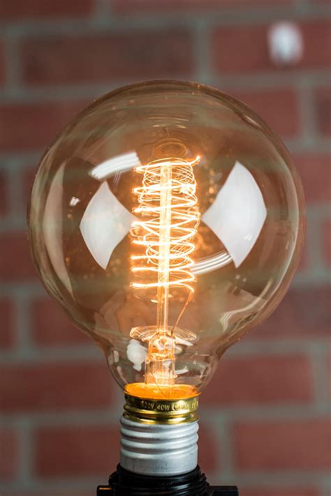 Cleveland Vintage Lighting Edison Bulb Double Swirl