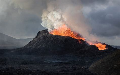 See Iceland Aglow In Volcanic Eruptions Scientific American
