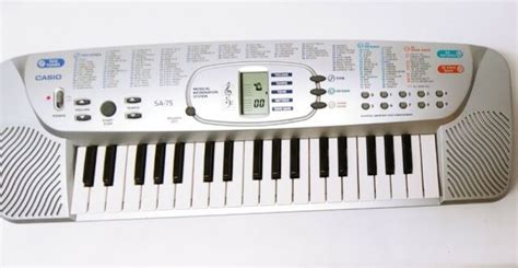Casio Sa 75 Keyboard 37 Keys 100 Tones 10 Song Bank For Sale Online Ebay
