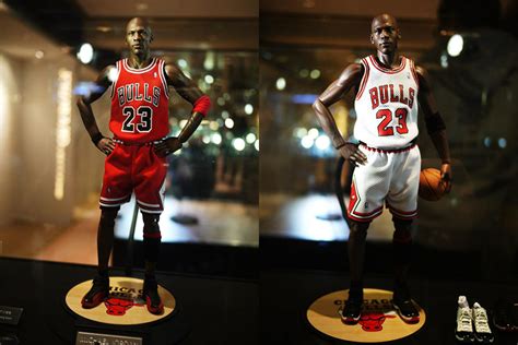 Michael Jordan Figurines by Enterbay Showcase - SneakerNews.com