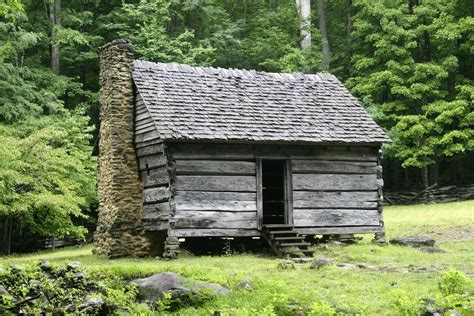 Overlooking the valley of thunder mountain we are located perfectly the cabin is a perfect mix of luxury, comfort and class. An old log cabin in the Smoky Mountains | Gatlinburg ...