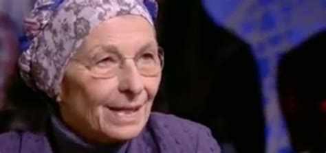 La storia e una raccolta di foto di bonino è entrata in politica in giovane età e, a soli 27 anni, è stata tra i fondatori del centro. A che età si va i... | Pagella Politica