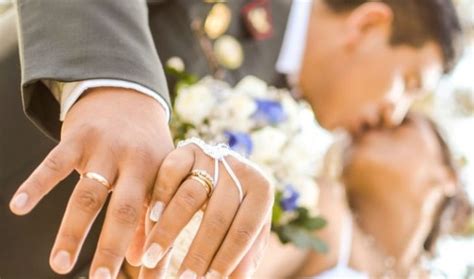 Ahora, para devastar aún más el techo, llega el último misil de star wars, subtitulado episodio ii: ¿Por qué se usa el anillo de bodas en el dedo anular ...