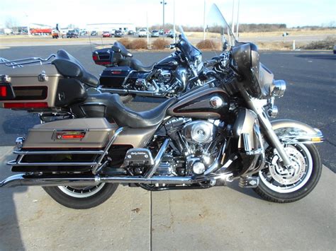 The 2005 my harley davidson flhtc electra glide classic is an american touring machine, that has the added bonus of a trademark harley davidson design. 2004 Harley-Davidson® FLHTCU/I Ultra Classic® Electra ...