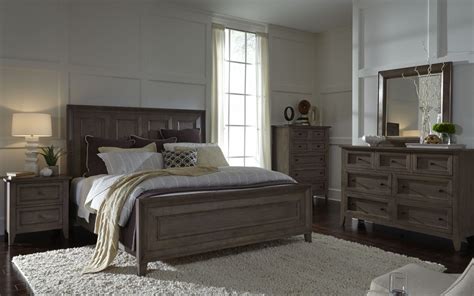 How to arrange furniture in a bedroom. Tips for Effective Bedroom Furniture Arrangement ...