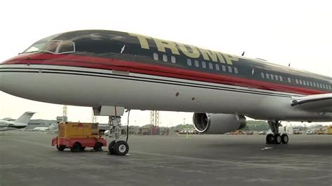 See Inside Donald Trumps Amazing Gold Plated Private Boeing Passenger