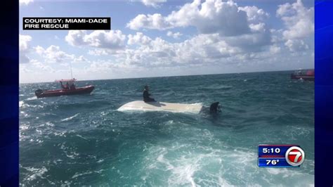 2 Rescued After Boat Capsizes Off Key Biscayne Wsvn 7news Miami News Weather Sports Fort