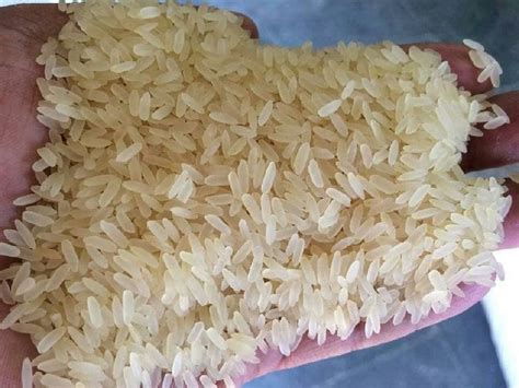 White Long Grain Parboiled Rice Packaging Size 25 Kg Packaging Type