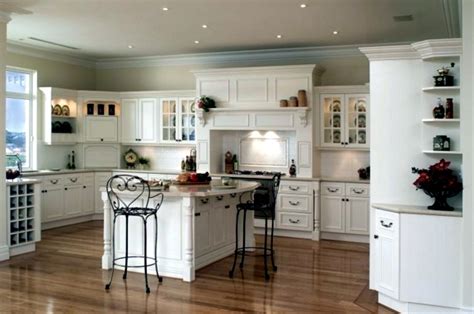 58 white kitchens that are anything but vanilla bright, cheery and timeless, white remains the kitchen color of choice. Setting up classic white kitchen - 15 refined kitchen ...