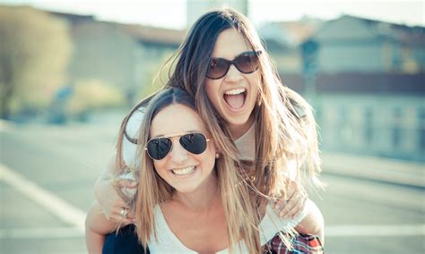 16 Things No One Ever Tells You About Friendship In Your Late 20s