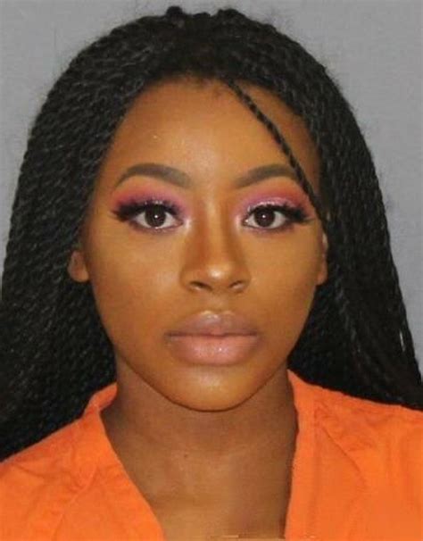 Texas Womans Glamorous Mugshot Draws Flood Of Requests For Makeup