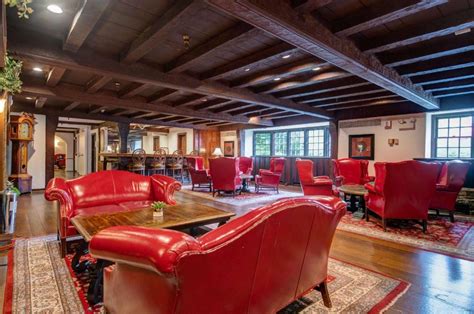 Take A Virtual Tour Of Nassau Inn In Princeton Nj See Guestrooms