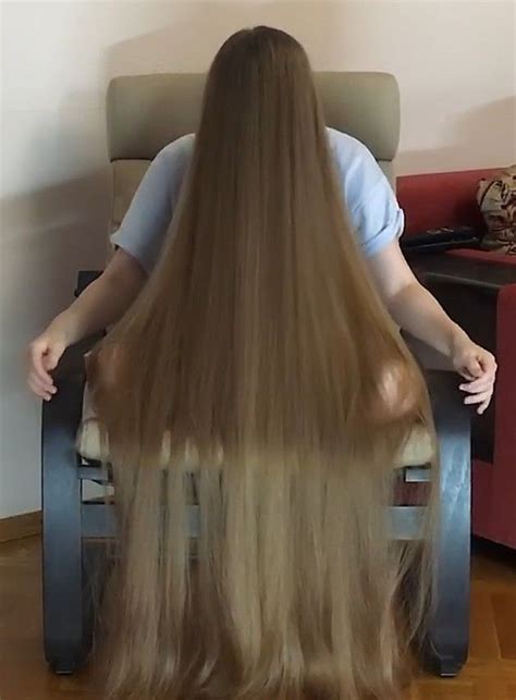 Video Blonde Rapunzel Hair Covering In Chair Realrapunzels