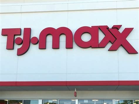 31 Year Old Woman Charged In Southington Tj Maxx Theft Southington Ct Patch