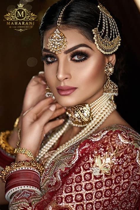 Traditional Indian Smokey Eye Bridal Makeup Look Wedding Makeup Desi Bride Indian Wedding