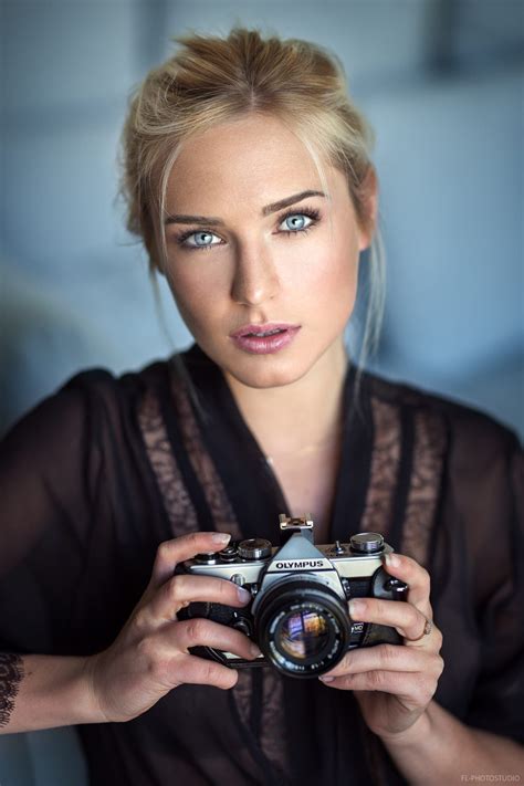 Eva 500px Photographer Headshots Girls With Cameras Portrait Girl
