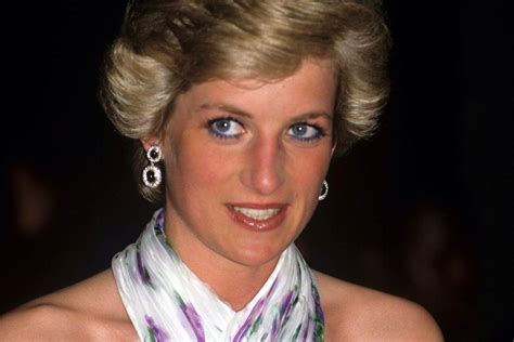The Reason Why Princess Diana Got Her Iconic Short Haircut Keeping