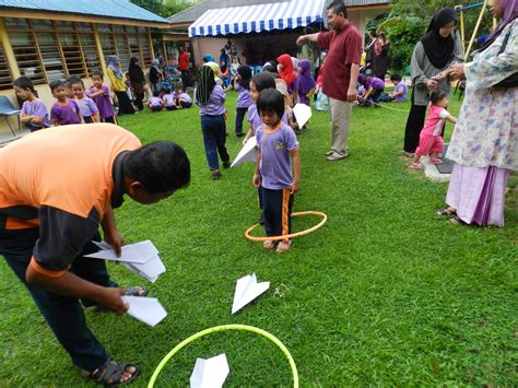 Pelbagai aktiviti sukaneka yang dibuat. sewangi bunga melor: hari keluarga pra sekolah nana