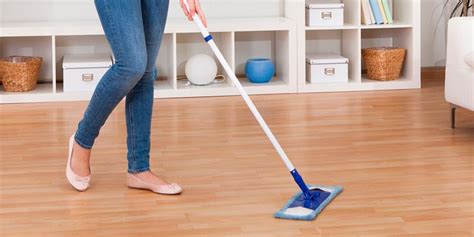 No matter what type of flooring you have, making floors look their best can be a challenge. Enviropro Squeeky Clean